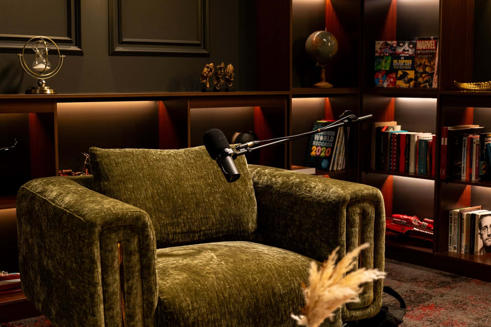 Ember Set – Luxurious Podcast Studio with Velvet Lounge & Professional Equipment - Podcast Space in Dubai
