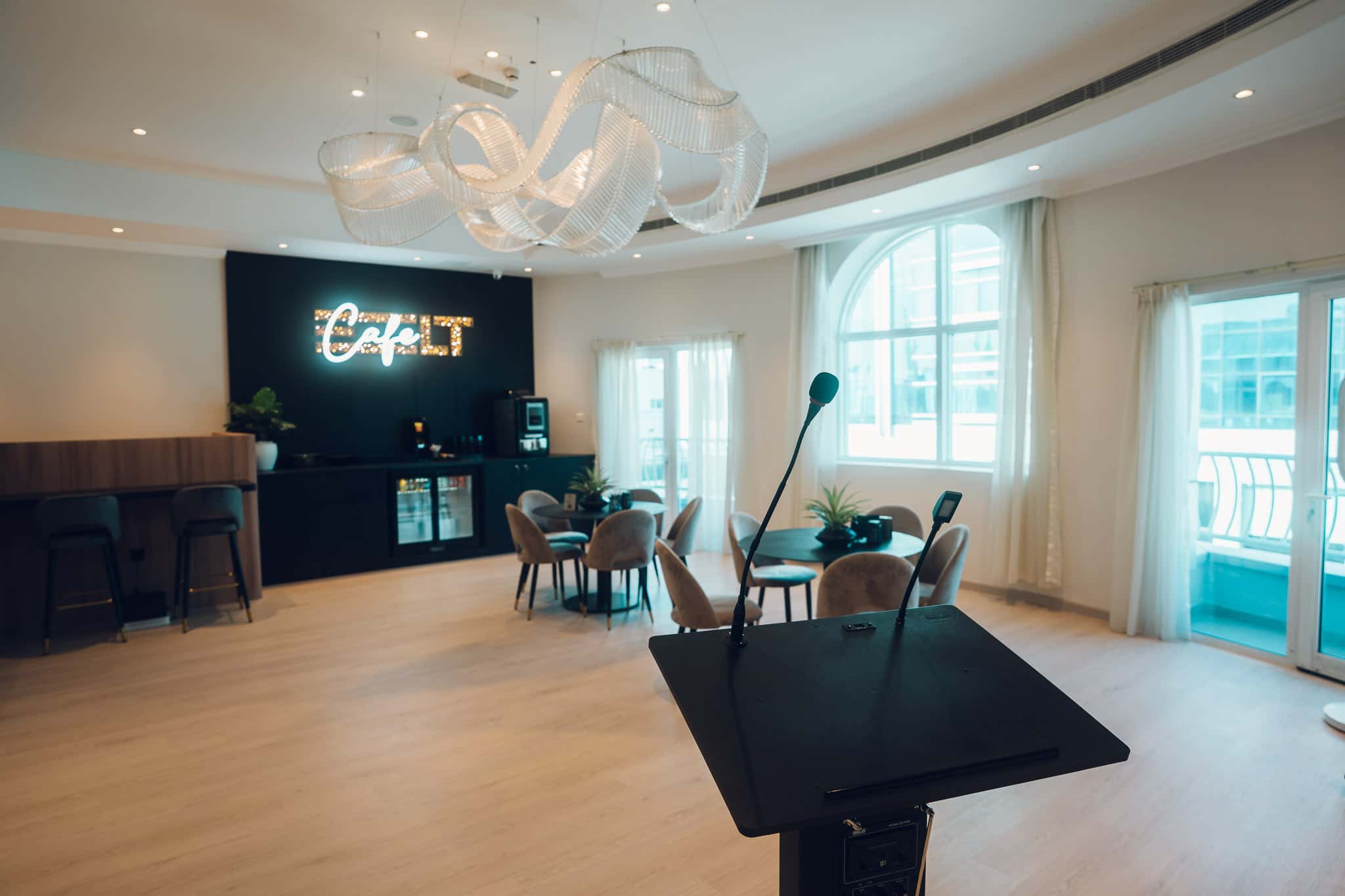 Luxury Two-Story Villa with Private Theater & Presentation Stage in Al Quoz - Villa in Dubai